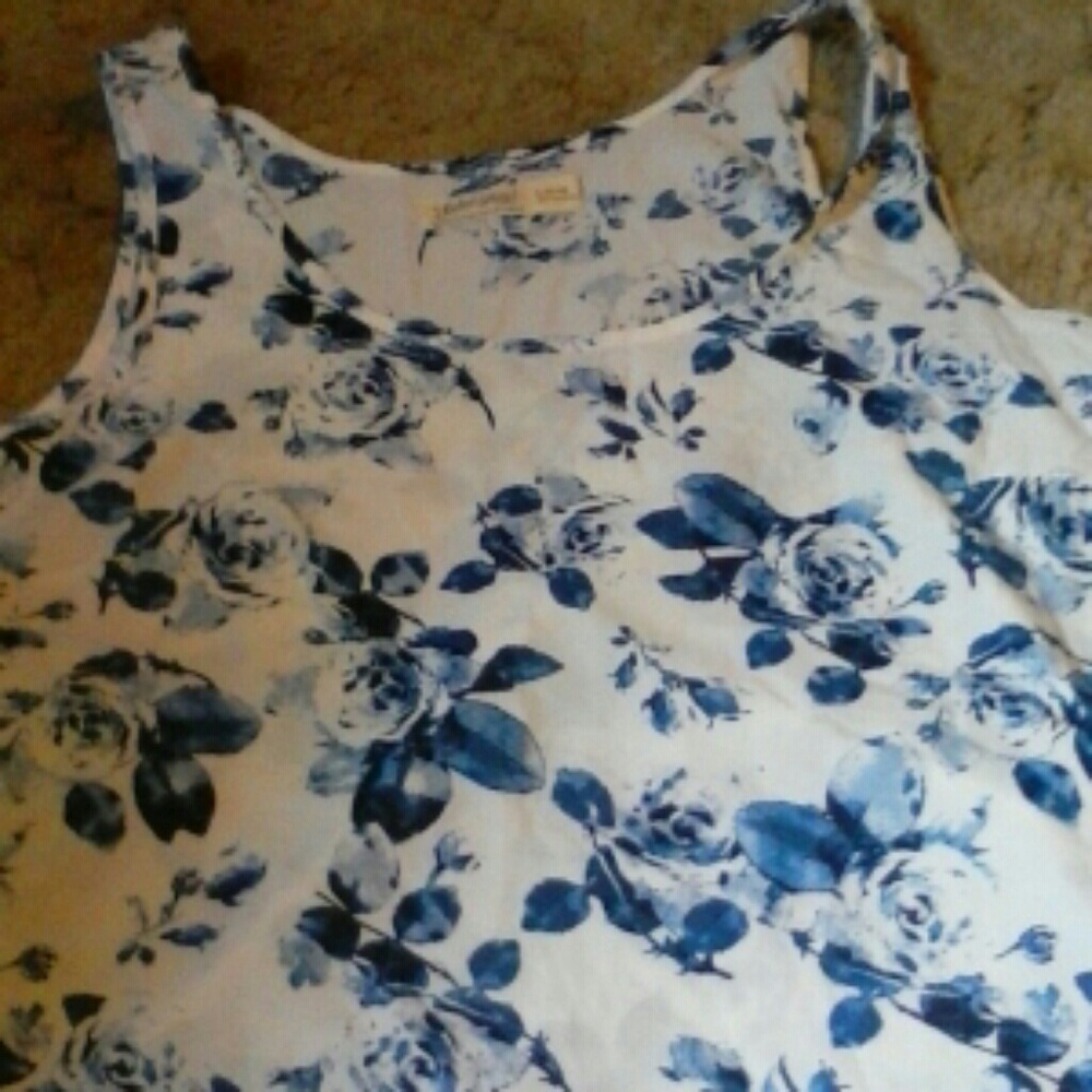 Floral tank